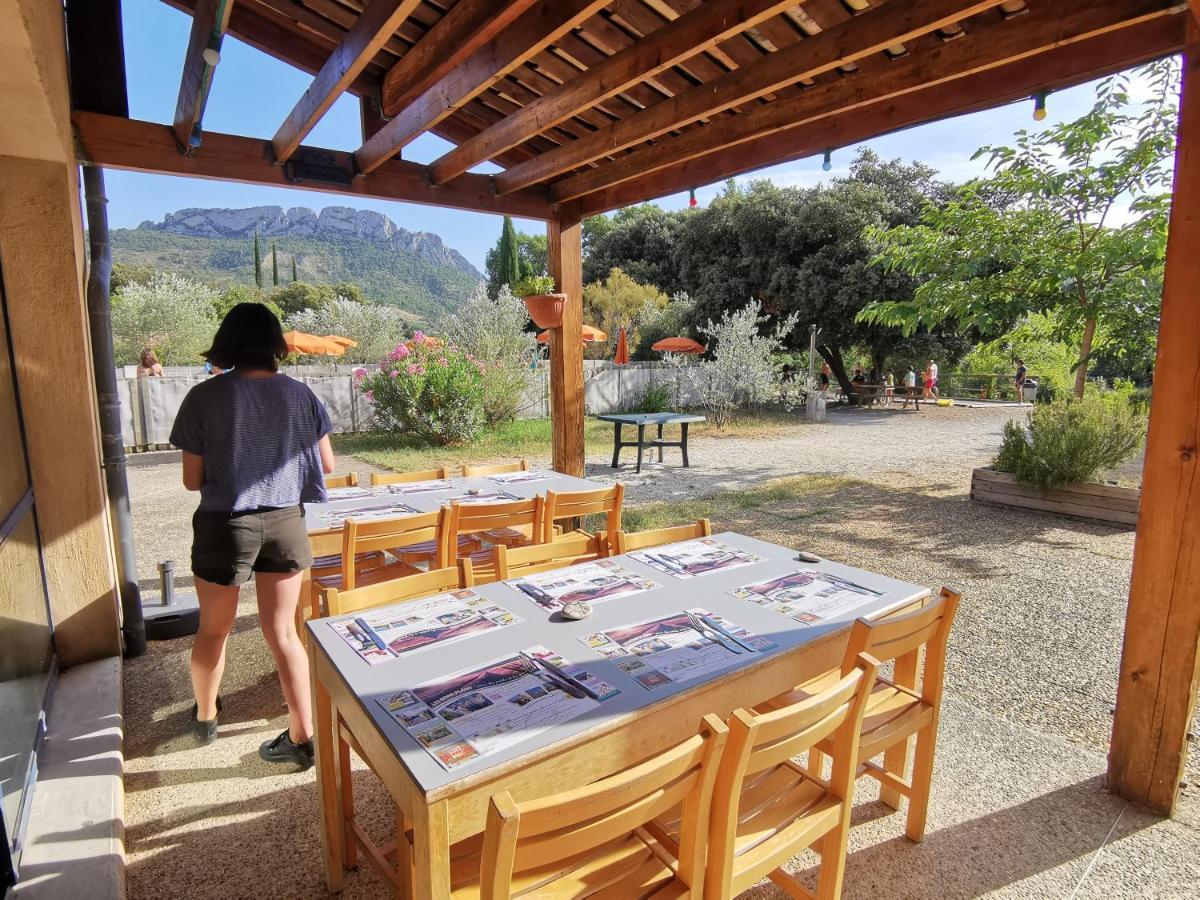 Hotel La Fontaine D'Annibal à Buis-les-Baronnies Extérieur photo