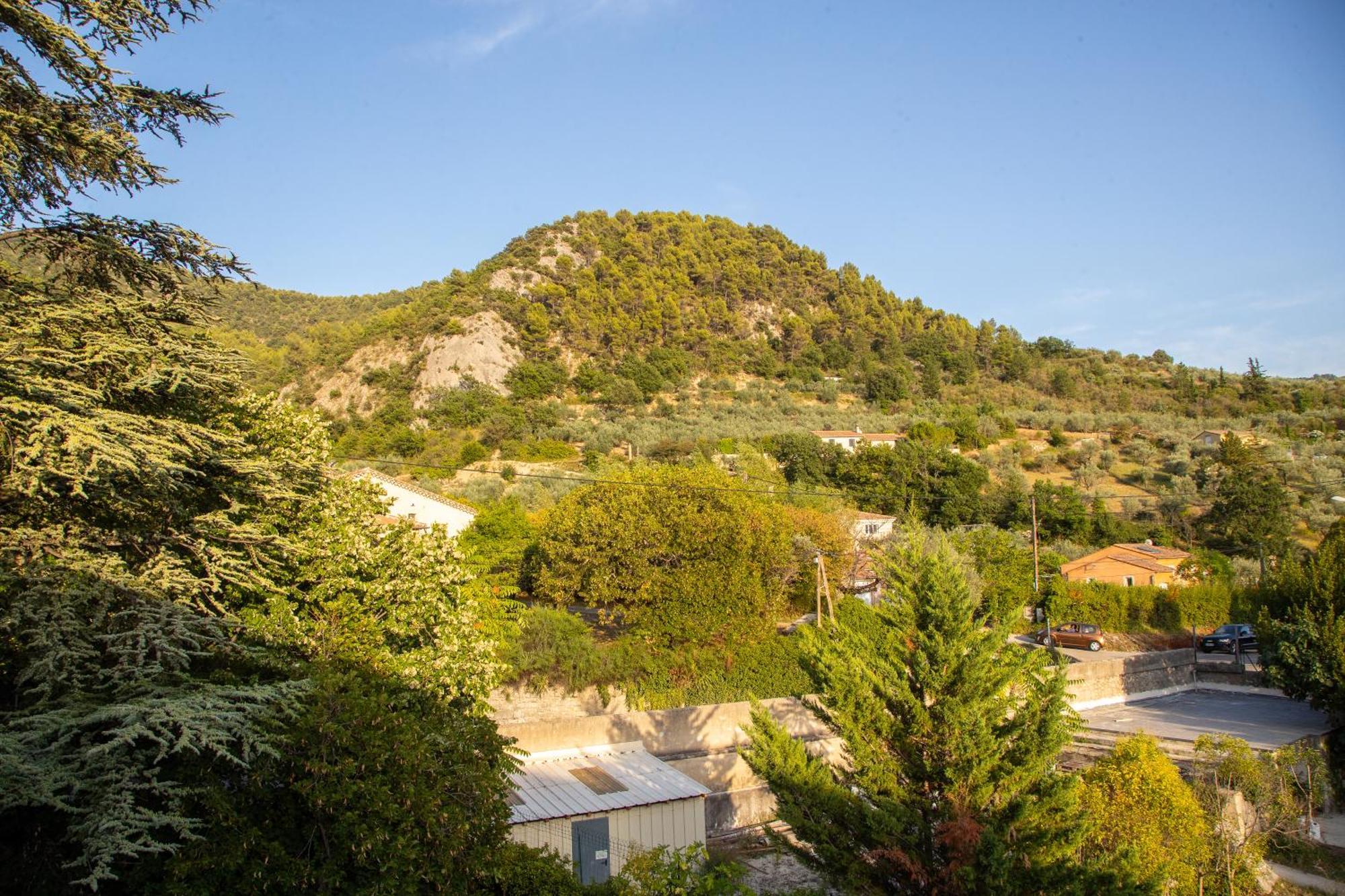 Hotel La Fontaine D'Annibal à Buis-les-Baronnies Extérieur photo