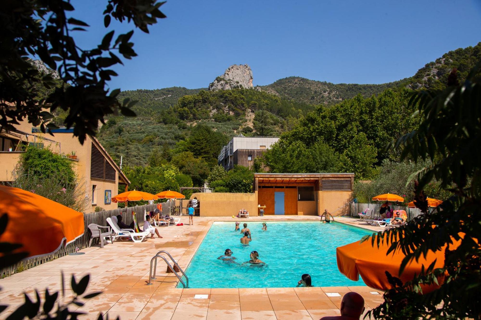 Hotel La Fontaine D'Annibal à Buis-les-Baronnies Extérieur photo